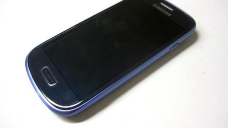 آموزش تعویض باتری موبایل سامسونگ Galaxy SIII Mini Ve